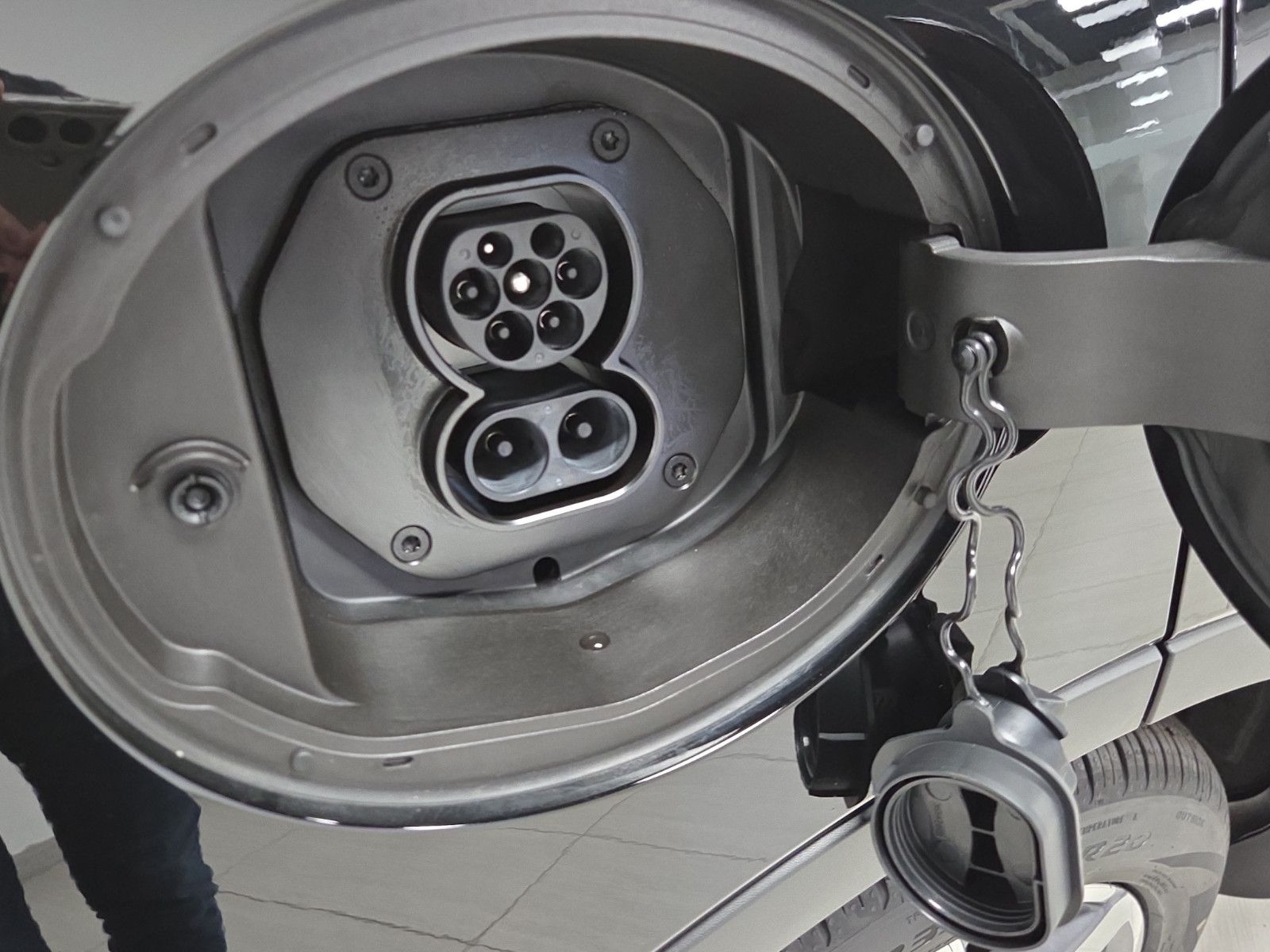 Fahrzeugabbildung GWM WEY 03 PHEV LUXURY 4WD