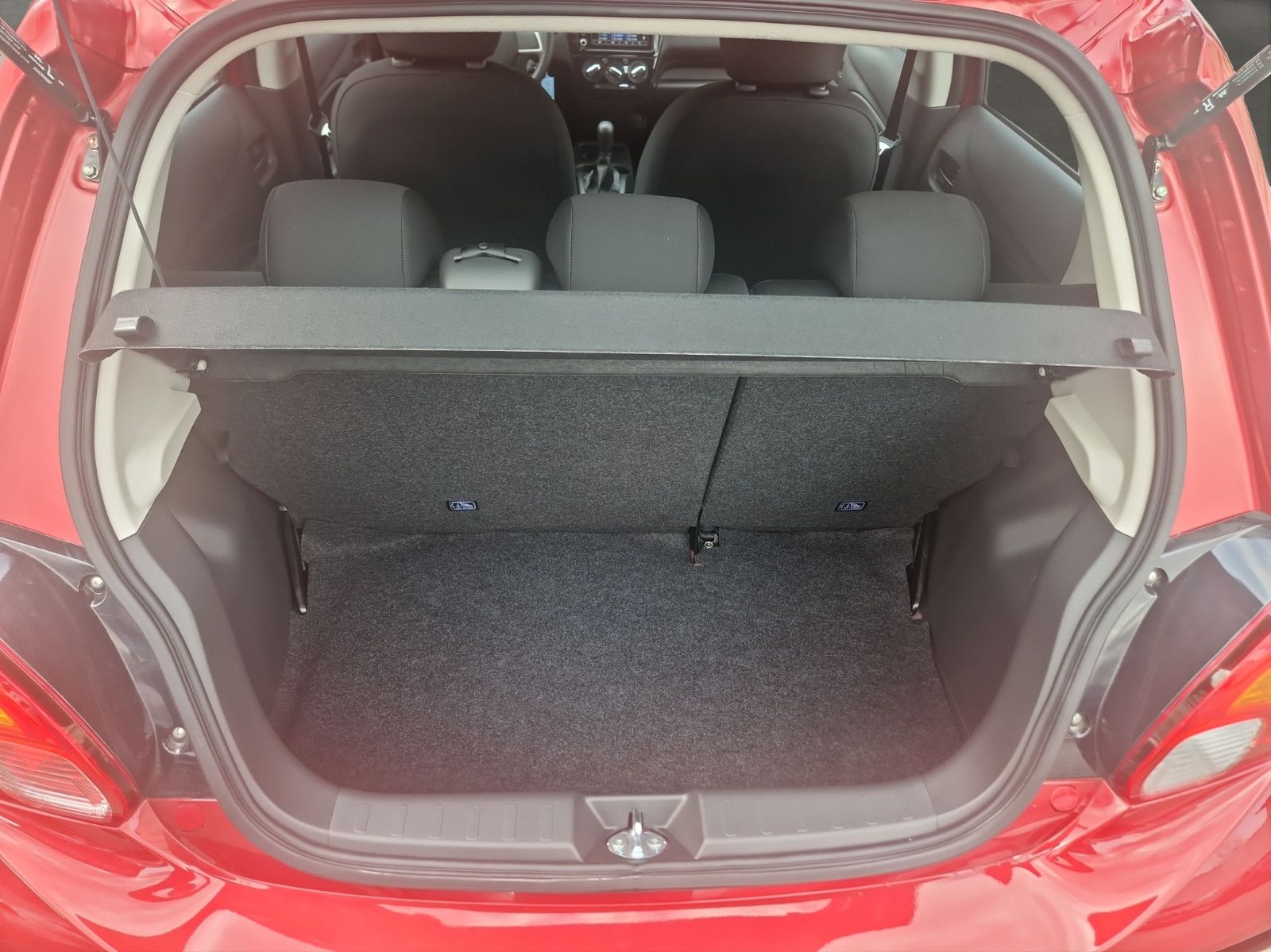 Fahrzeugabbildung Mitsubishi SPACE STAR 1.2 PLUS