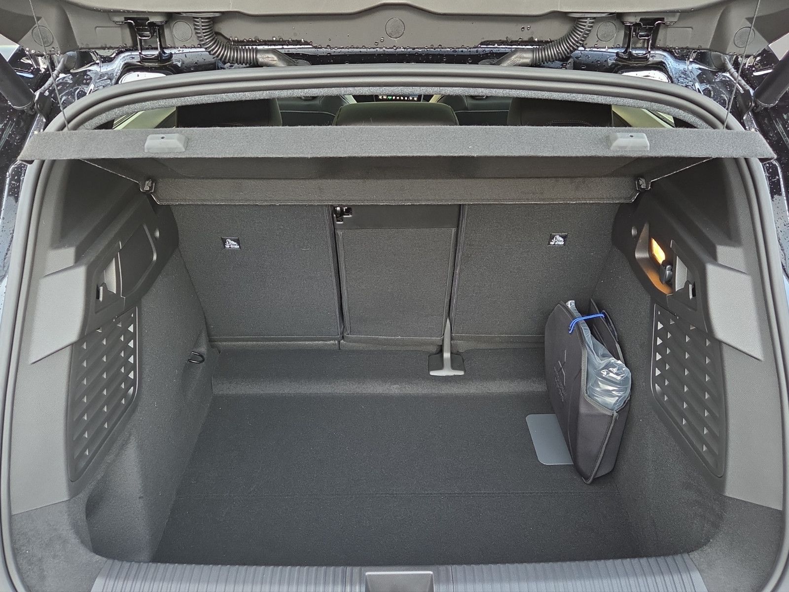 Fahrzeugabbildung Mitsubishi ECLIPSE CROSS EV DIAMANT TOP LUXURY-PAKET