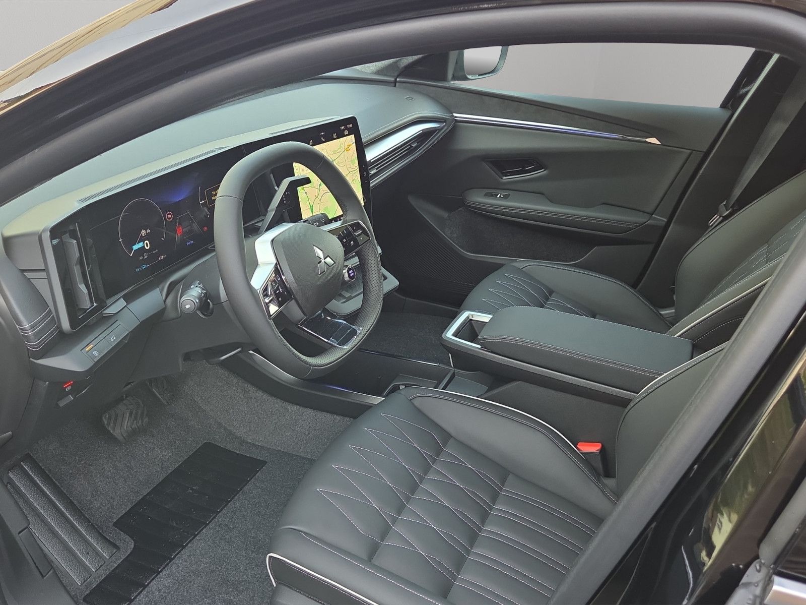 Fahrzeugabbildung Mitsubishi ECLIPSE CROSS EV DIAMANT TOP LUXURY-PAKET