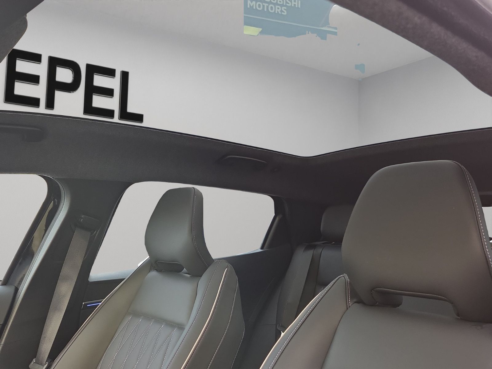 Fahrzeugabbildung Mitsubishi ECLIPSE CROSS EV DIAMANT TOP LUXURY-PAKET