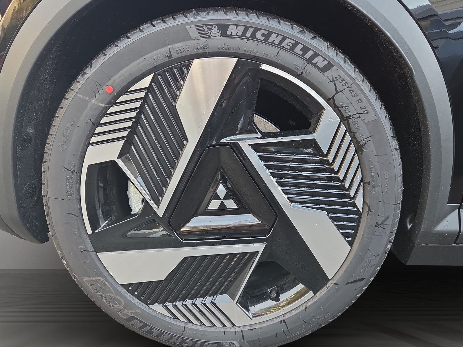 Fahrzeugabbildung Mitsubishi ECLIPSE CROSS EV DIAMANT TOP LUXURY-PAKET