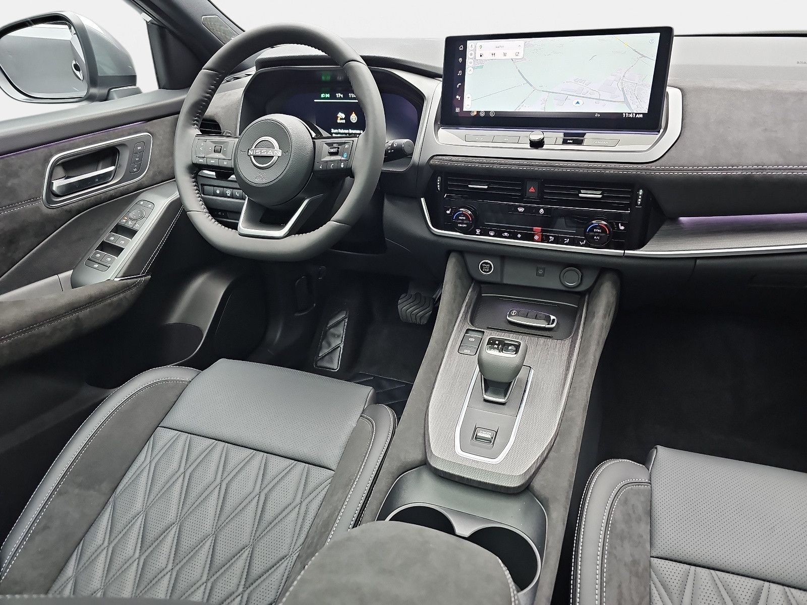 Fahrzeugabbildung Nissan QASHQAI 1.3 DIG-T TEKNA+ Xtronic