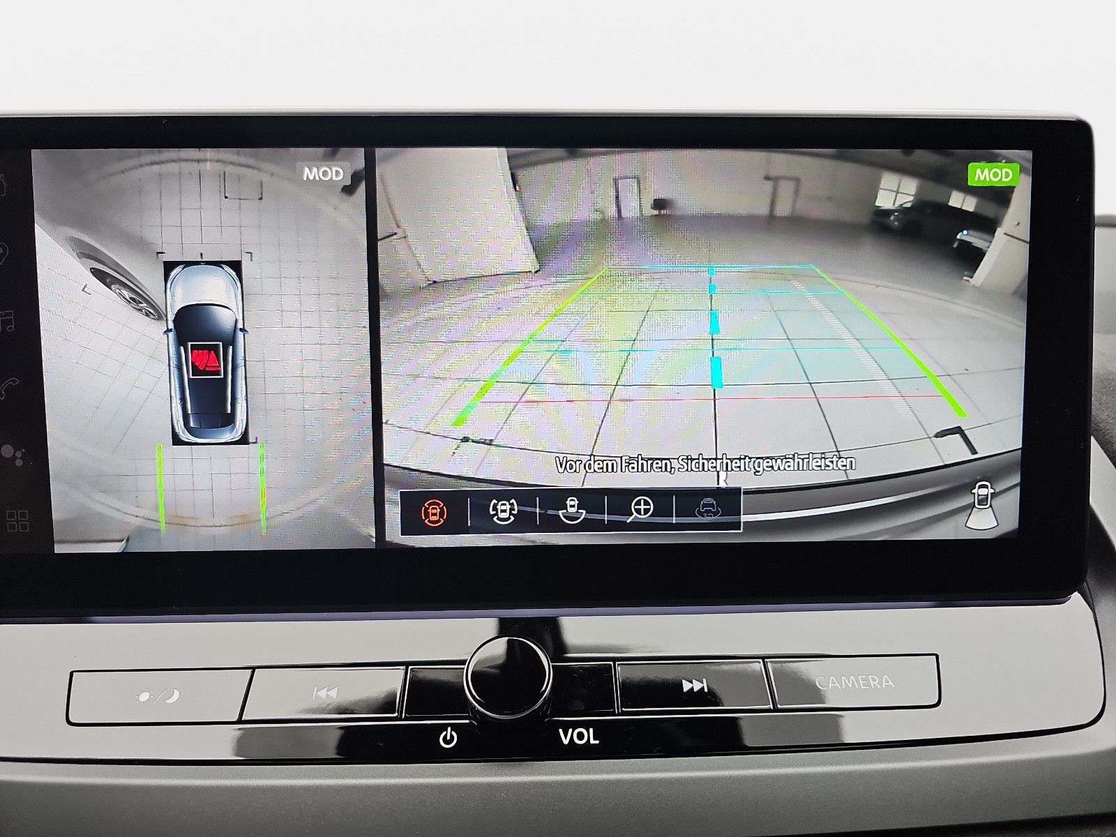 Fahrzeugabbildung Nissan QASHQAI 1.3 DIG-T TEKNA+ Xtronic