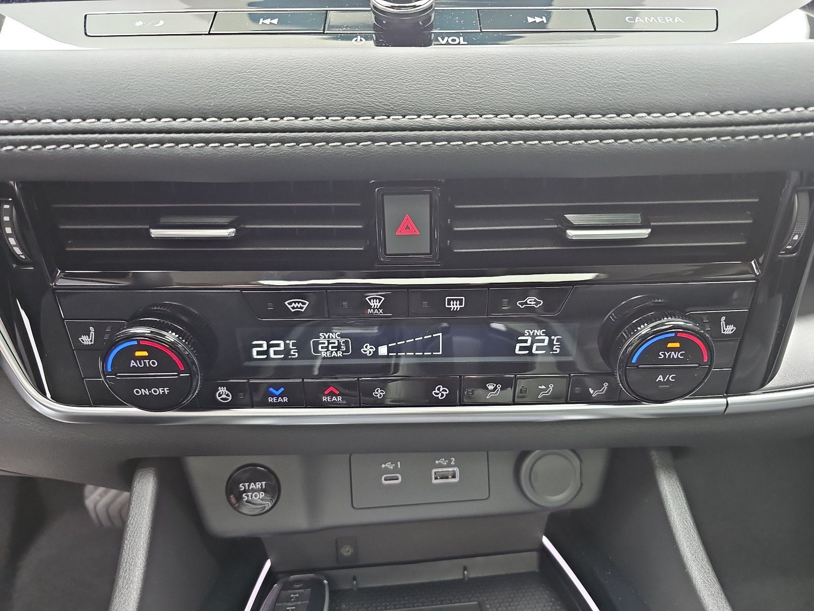 Fahrzeugabbildung Nissan X-TRAIL 1.5 VC-T e-Power N-Connecta