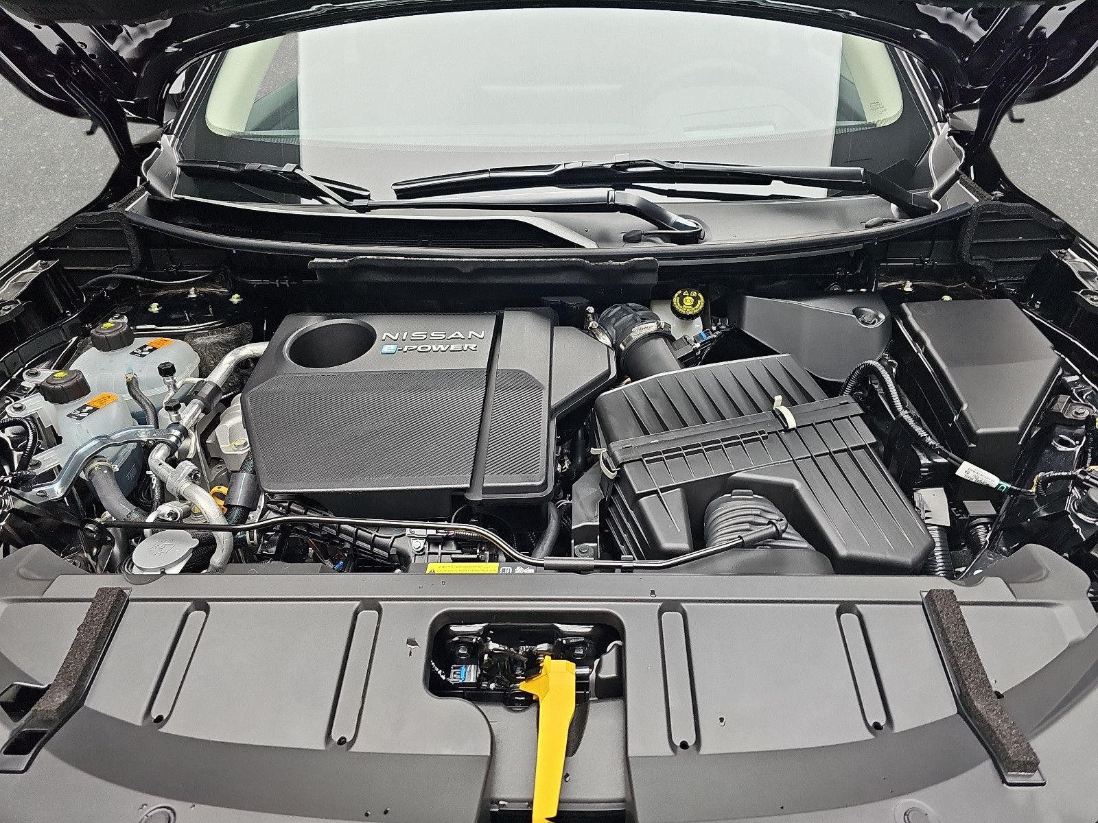 Fahrzeugabbildung Nissan X-TRAIL 1.5 VC-T e-Power N-Connecta