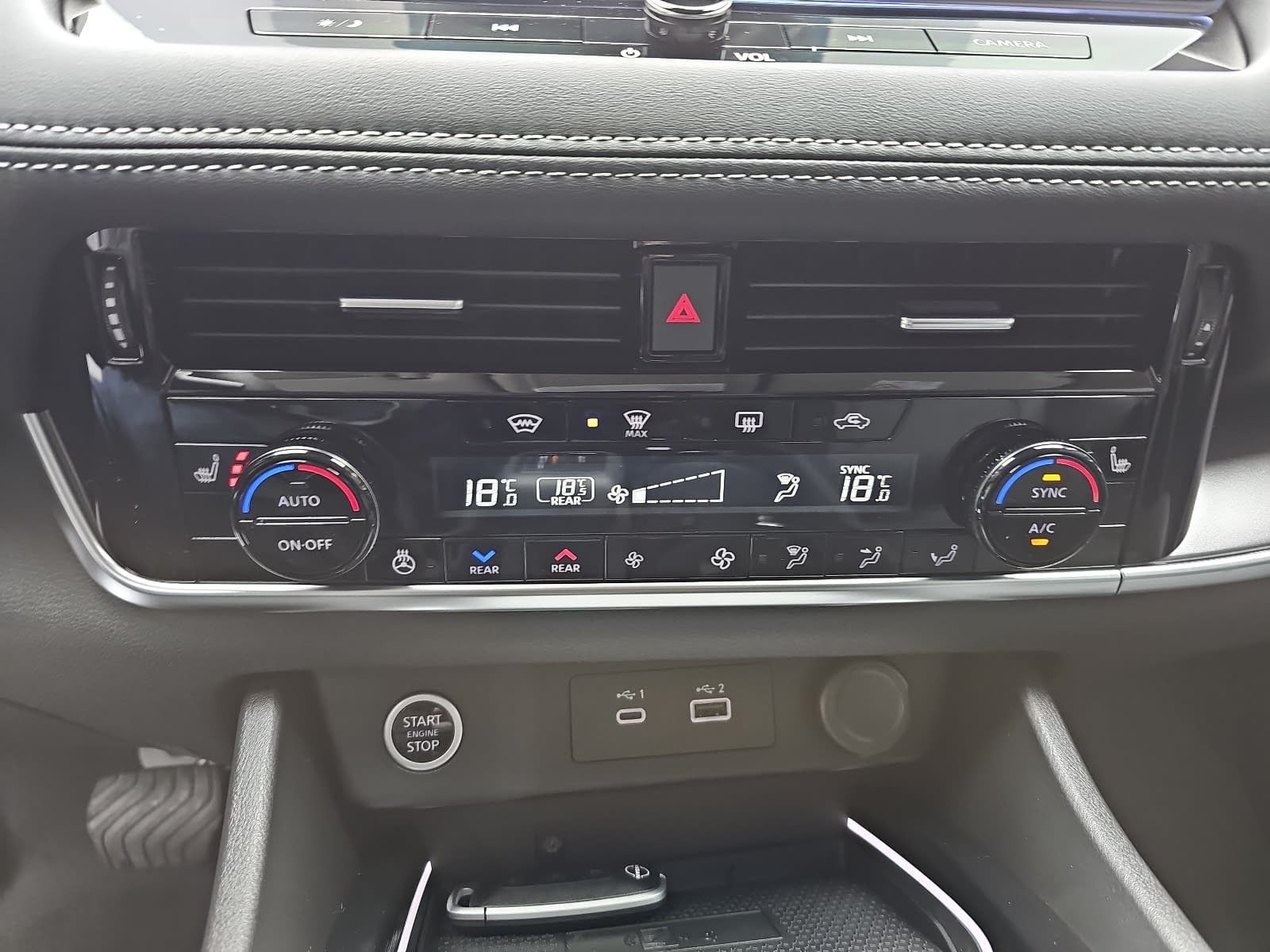 Fahrzeugabbildung Nissan X-TRAIL 1.5 VC-T Xtronic N-CONNECTA