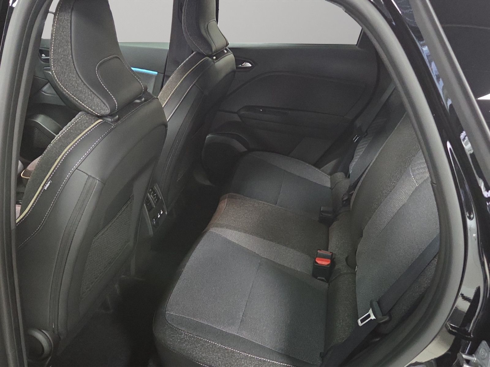 Fahrzeugabbildung Mitsubishi GRANDIS 1.8 INTRO EDITION HYBRID