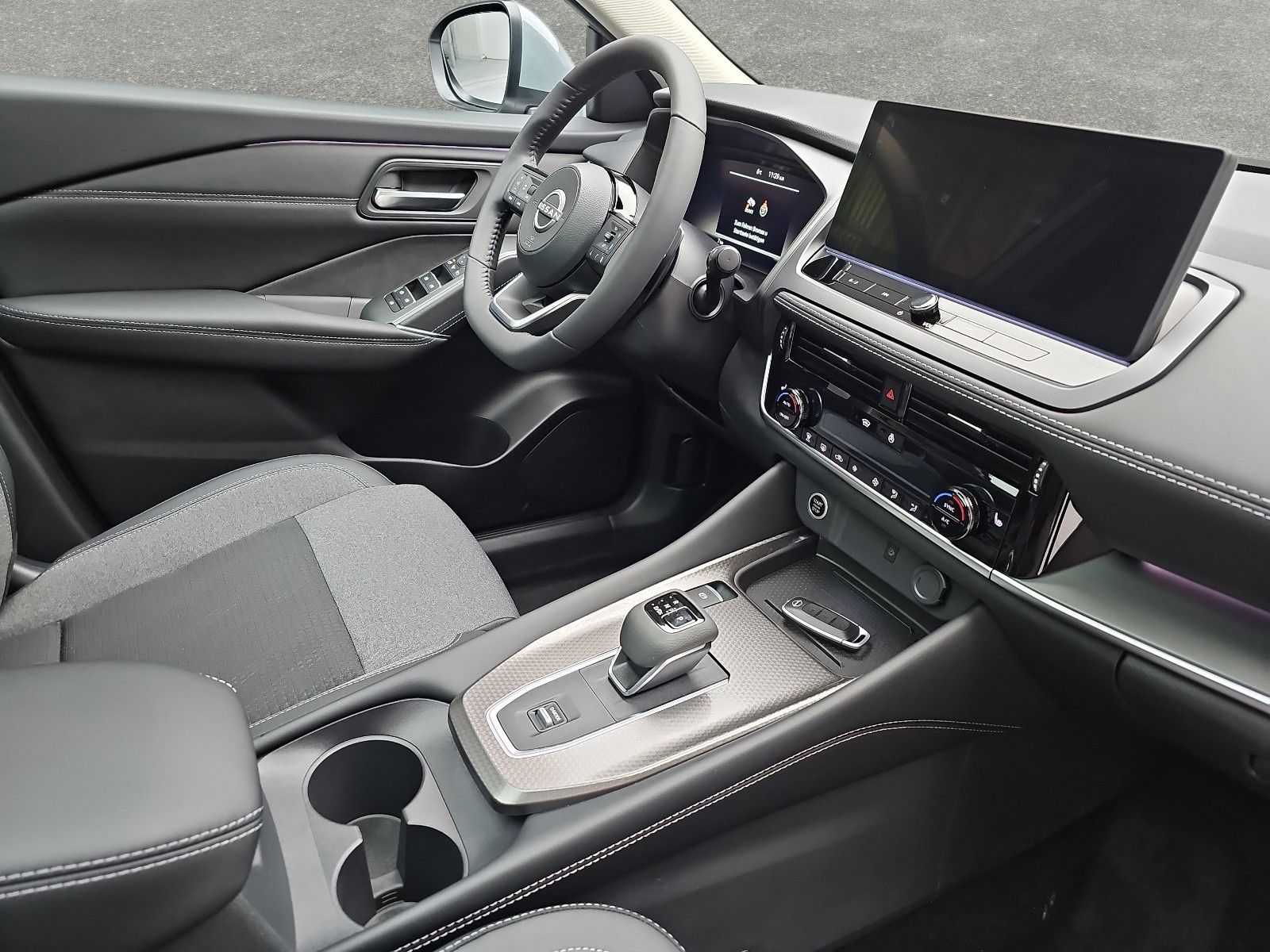 Fahrzeugabbildung Nissan Qashqai 1.3 DIG-T MHEV Xtronic N-CONNECTA