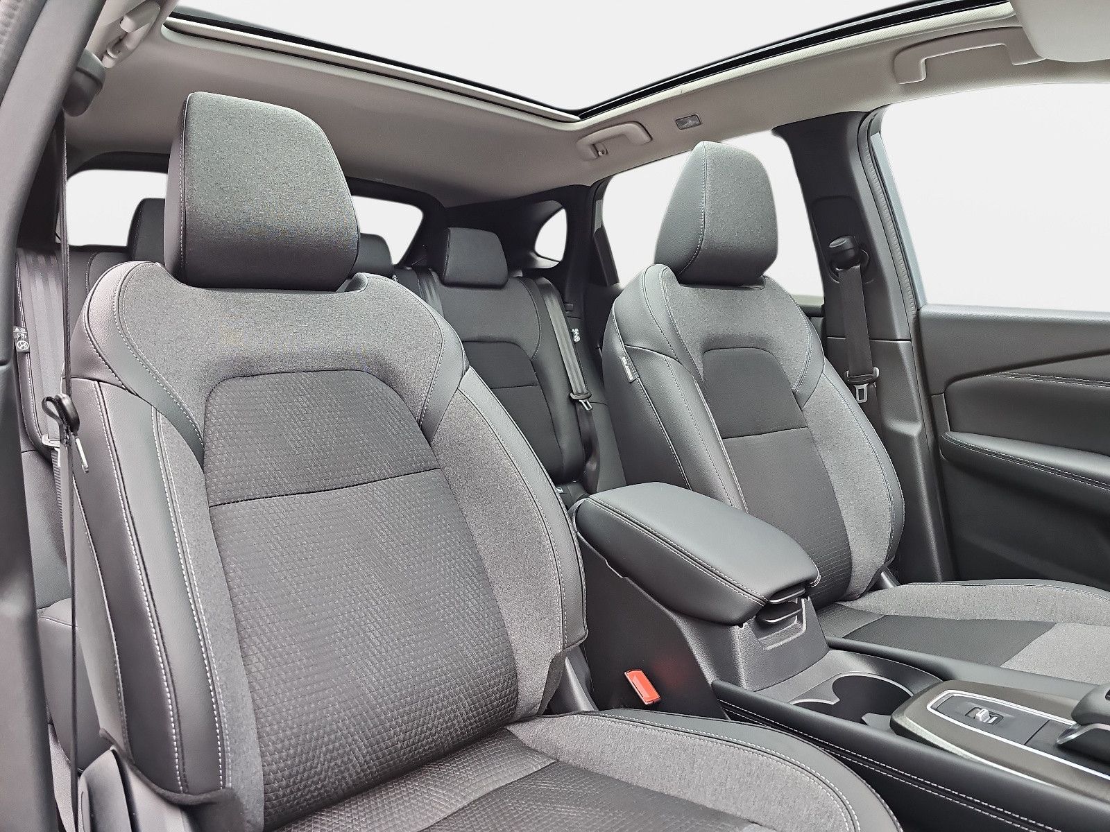 Fahrzeugabbildung Nissan Qashqai 1.3 DIG-T MHEV Xtronic N-CONNECTA