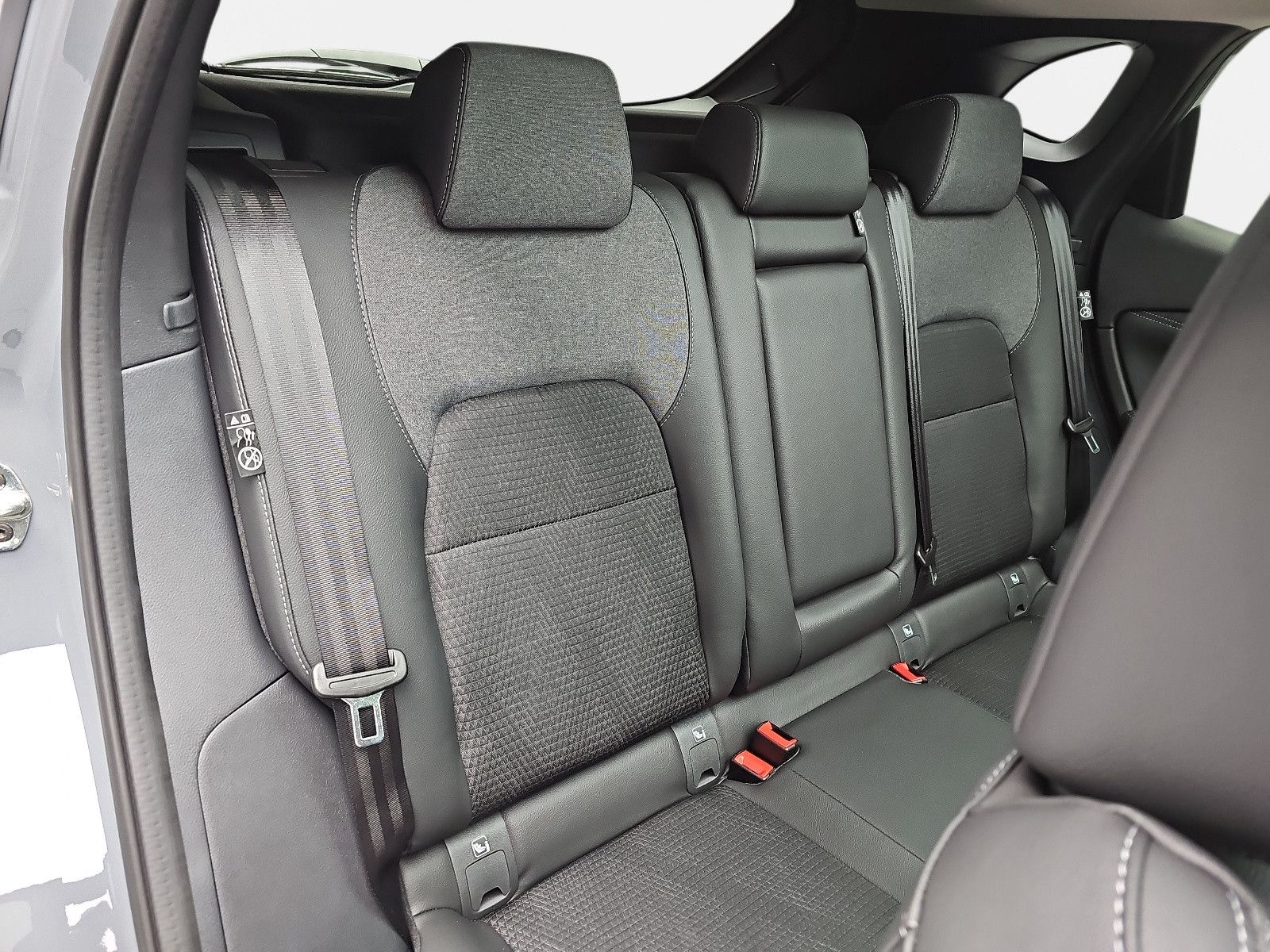 Fahrzeugabbildung Nissan Qashqai 1.3 DIG-T MHEV Xtronic N-CONNECTA