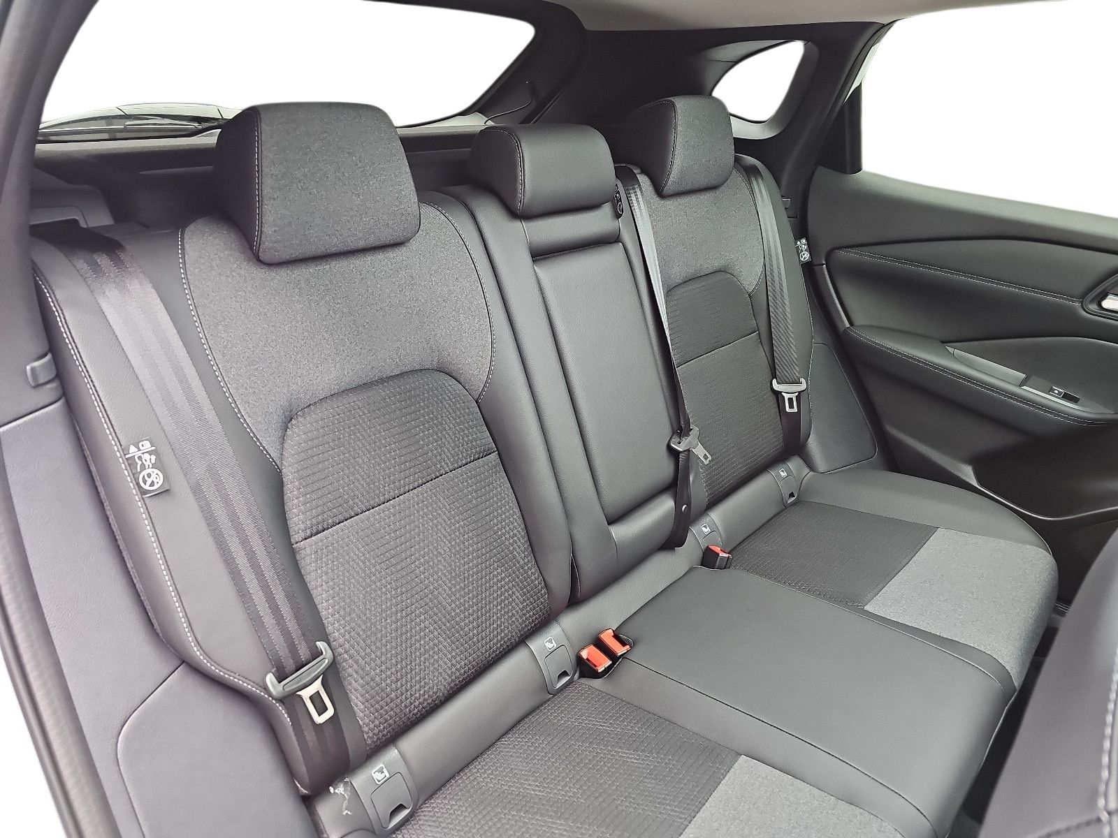 Fahrzeugabbildung Nissan Qashqai 1.3 DIG-T MHEV Xtronic N-CONNECTA