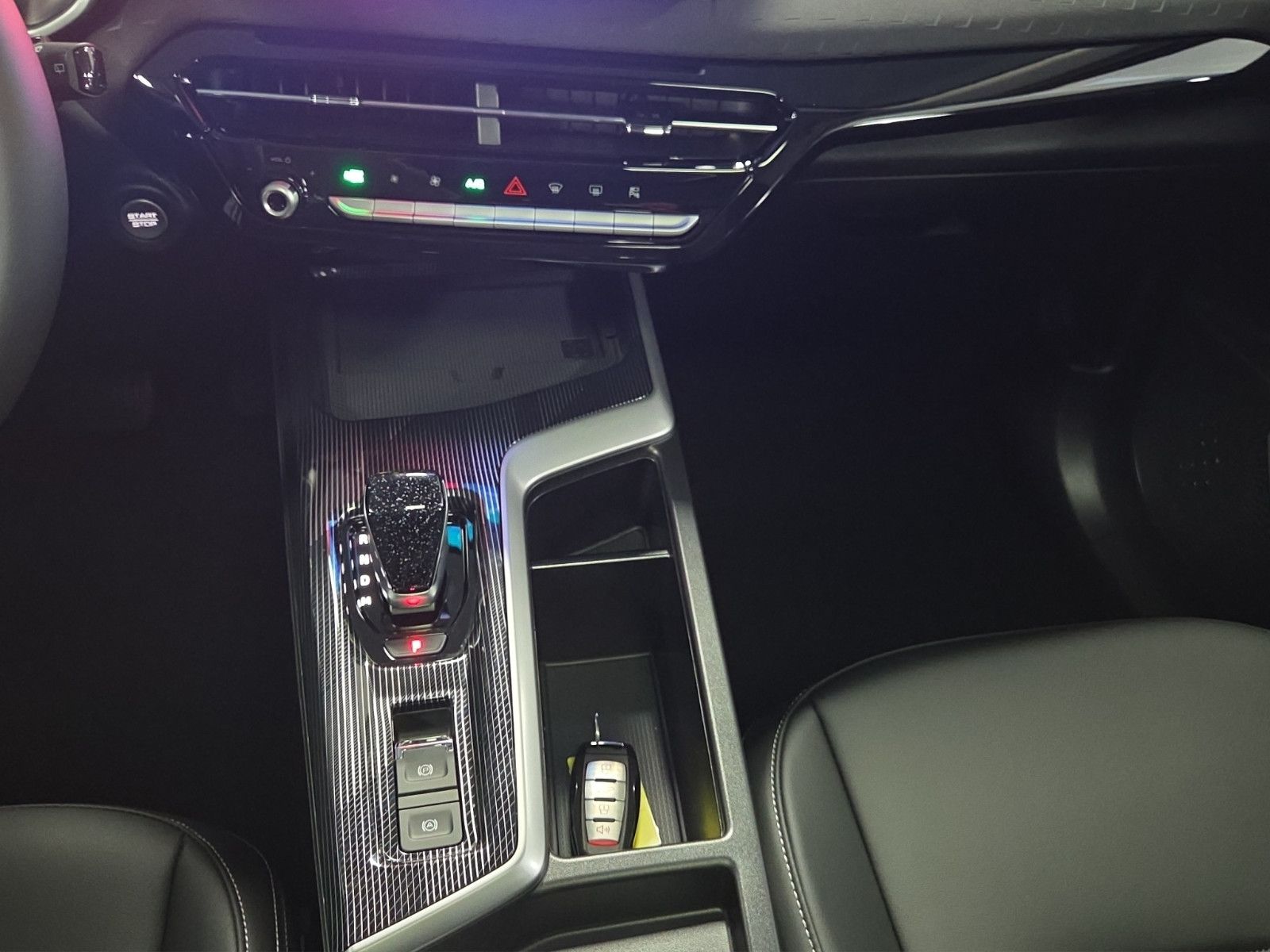 Fahrzeugabbildung GWM HAVAL JOLION PRO Premium 1.5 Turbo-Benziner