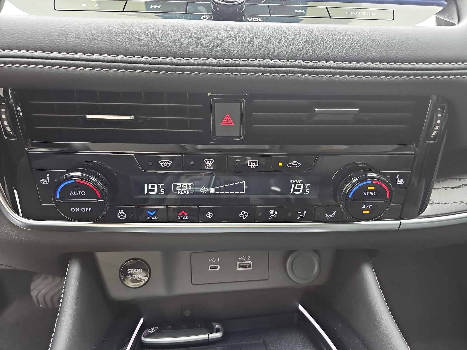 Fahrzeugabbildung Nissan X-TRAIL 1.5 VC-T e-Power TEKNA