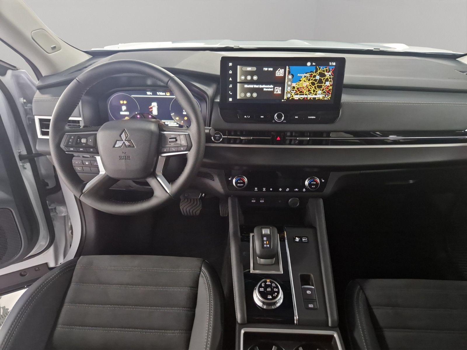 Fahrzeugabbildung Mitsubishi OUTLANDER 2.4 PHEV INTRO EDITION 4WD