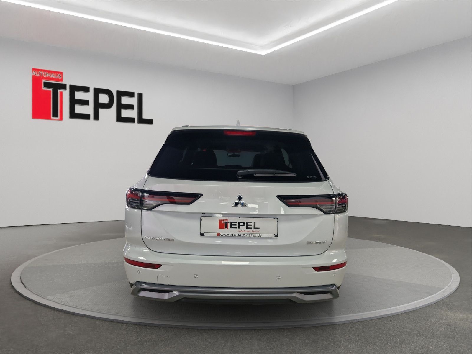 Fahrzeugabbildung Mitsubishi OUTLANDER 2.4 PHEV INTRO EDITION 4WD