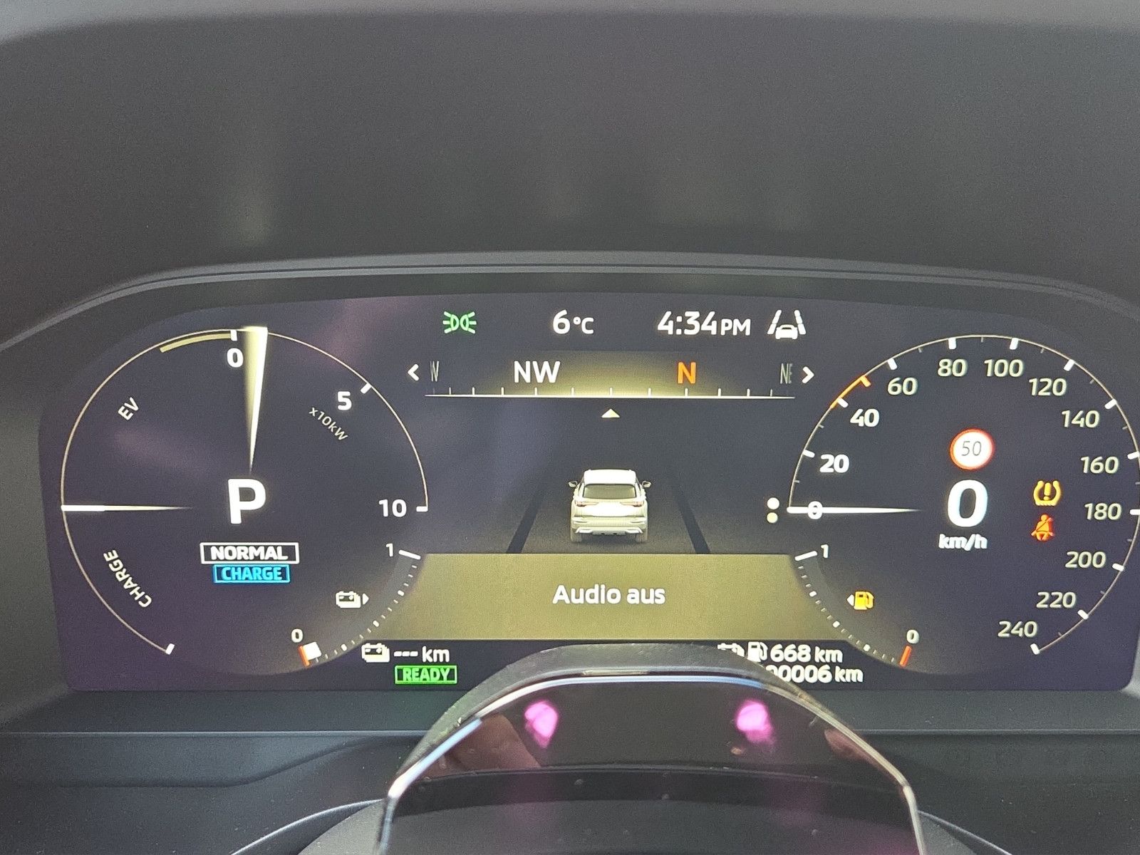 Fahrzeugabbildung Mitsubishi OUTLANDER 2.4 PHEV INTRO EDITION 4WD