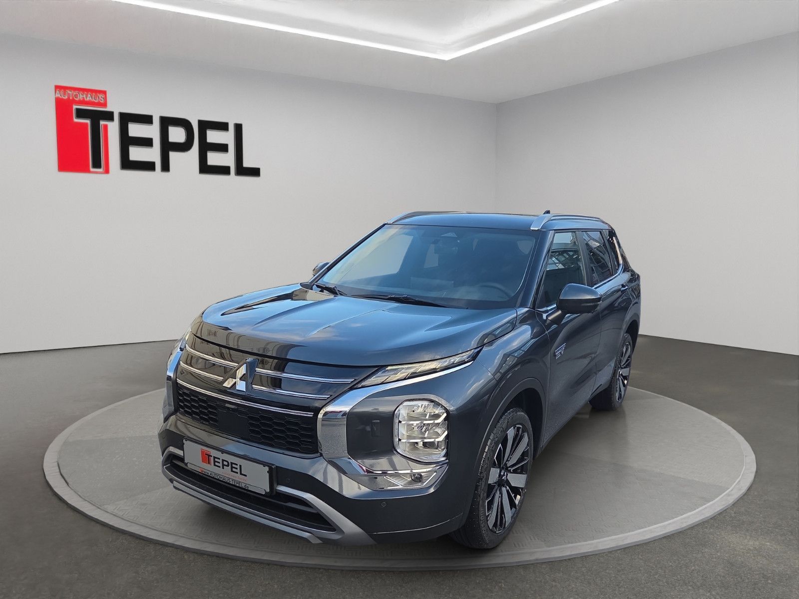 Fahrzeugabbildung Mitsubishi OUTLANDER 2.4 PHEV INTRO EDITION 4WD