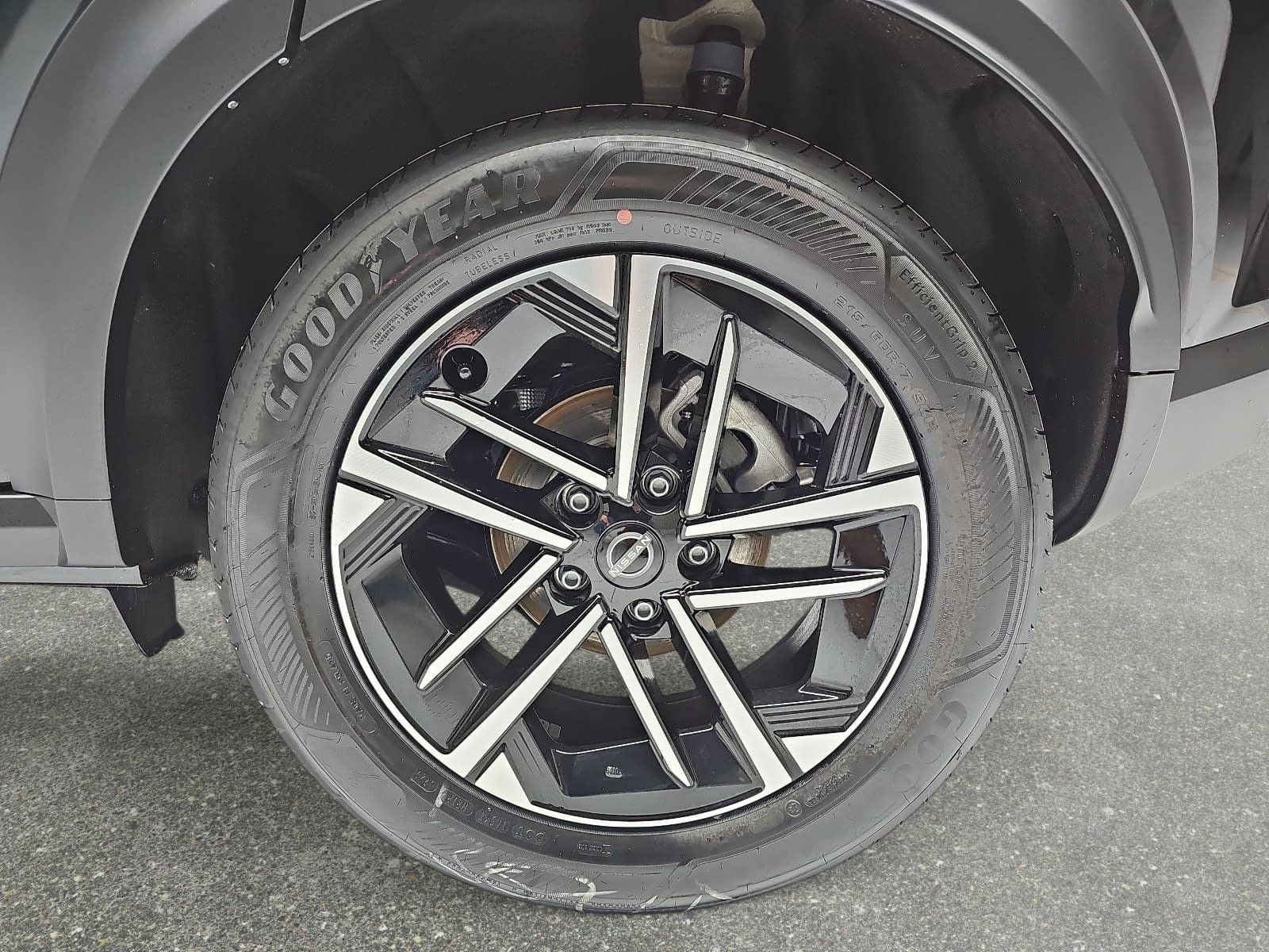 Fahrzeugabbildung Nissan JUKE 1.6 Hybrid N-CONNECTA