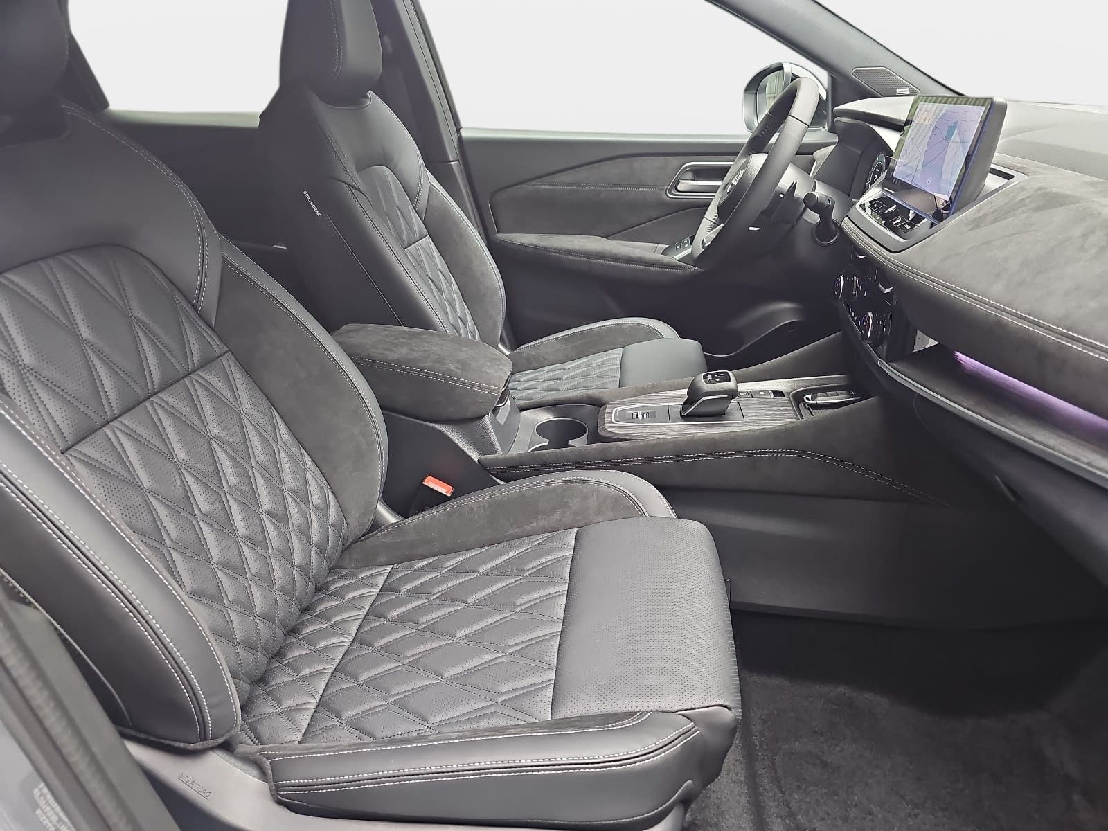 Fahrzeugabbildung Nissan QASHQAI 1.3 DIG-T TEKNA/ PREMIUM PAKET Xtronic