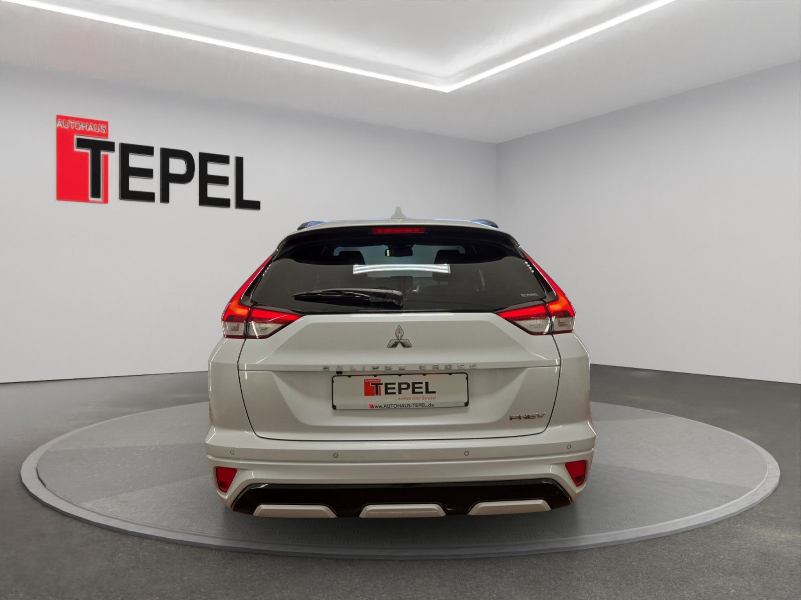 Fahrzeugabbildung Mitsubishi ECLIPSE CROSS 2.4 PLUG-IN HYBRID SELECT 4WD