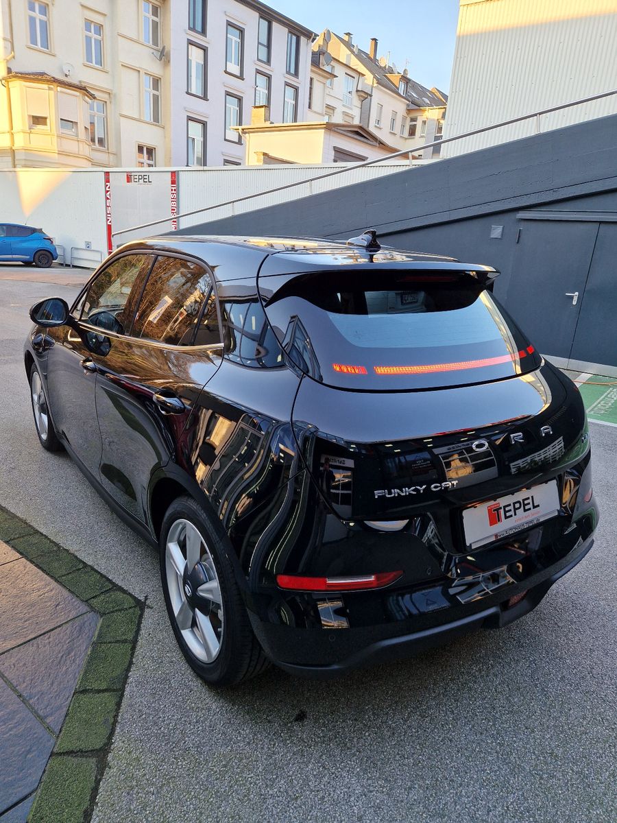 Fahrzeugabbildung GWM ORA 03 - 63kWh 400 PRO+