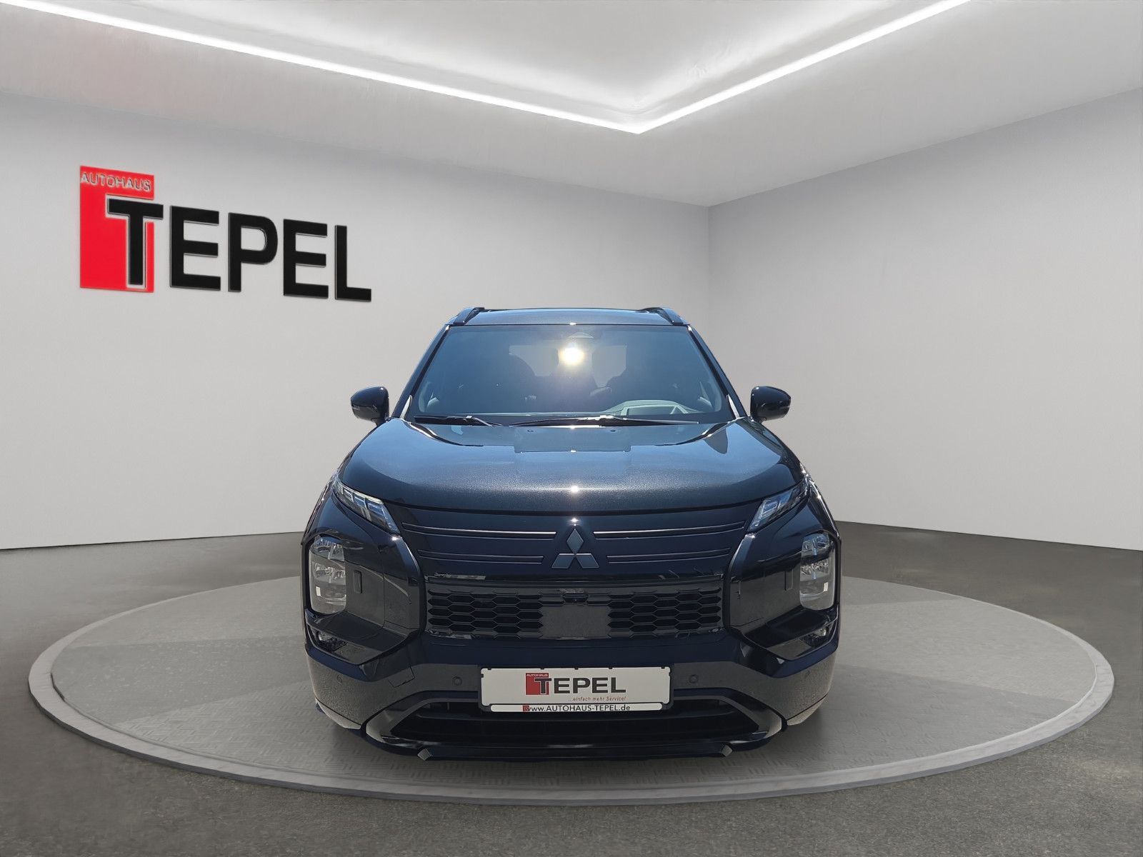 Fahrzeugabbildung Mitsubishi OUTLANDER 2.4 PHEV BLACK EDITION 4WD