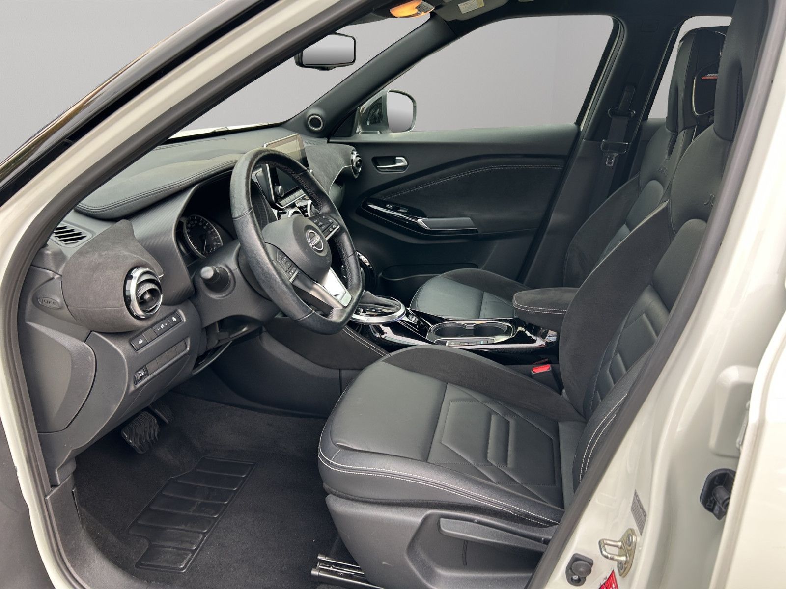 Fahrzeugabbildung Nissan JUKE 1.6 HYBRID N-DESIGN