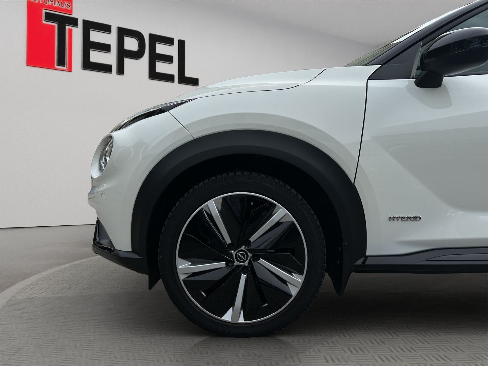 Fahrzeugabbildung Nissan JUKE 1.6 HYBRID N-DESIGN
