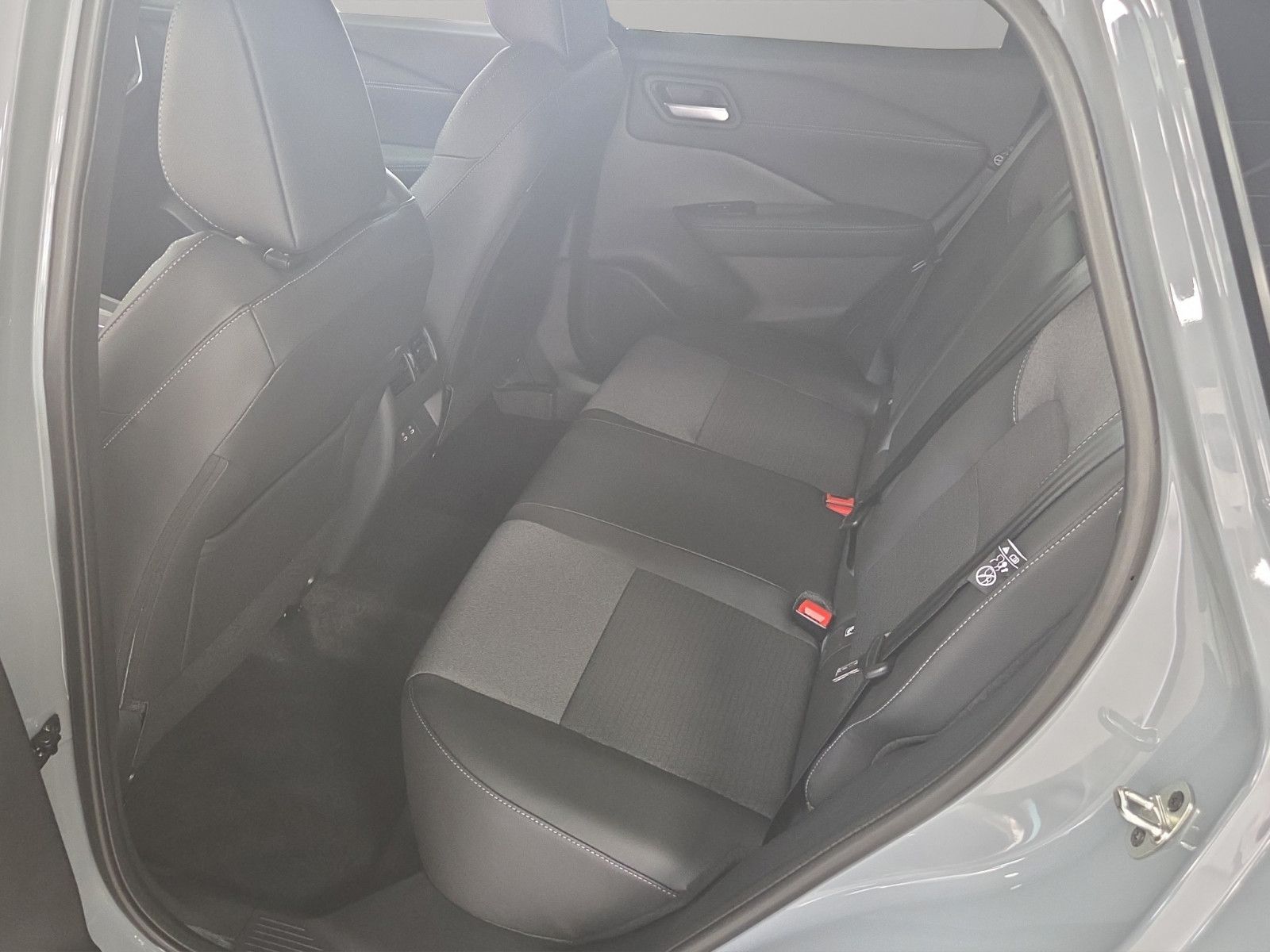 Fahrzeugabbildung Nissan QASHQAI 1.3 DIG-T MHEV N-WAY XTRONIC