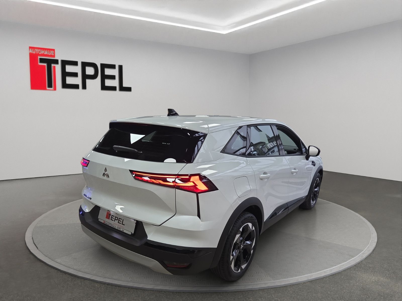 Fahrzeugabbildung Mitsubishi GRANDIS 1.8 DIAMANT PLUS HYBRID