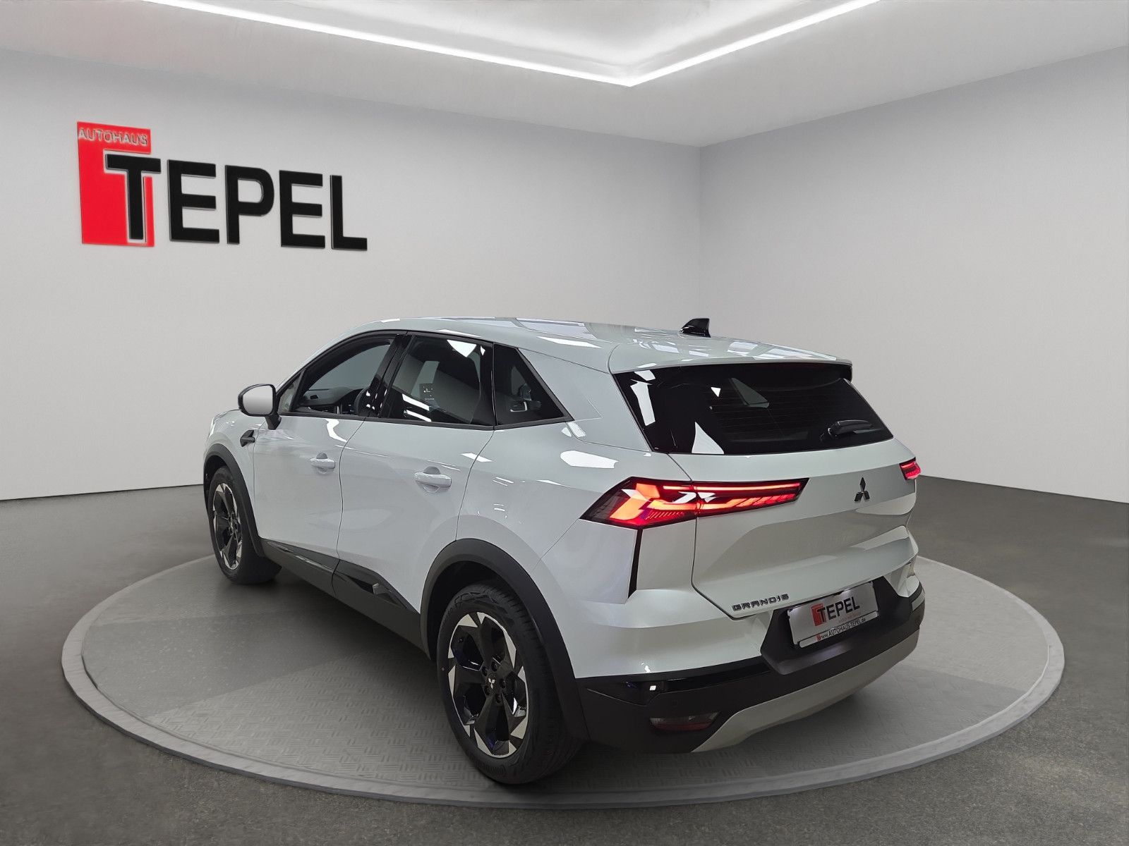 Fahrzeugabbildung Mitsubishi GRANDIS 1.8 DIAMANT PLUS HYBRID