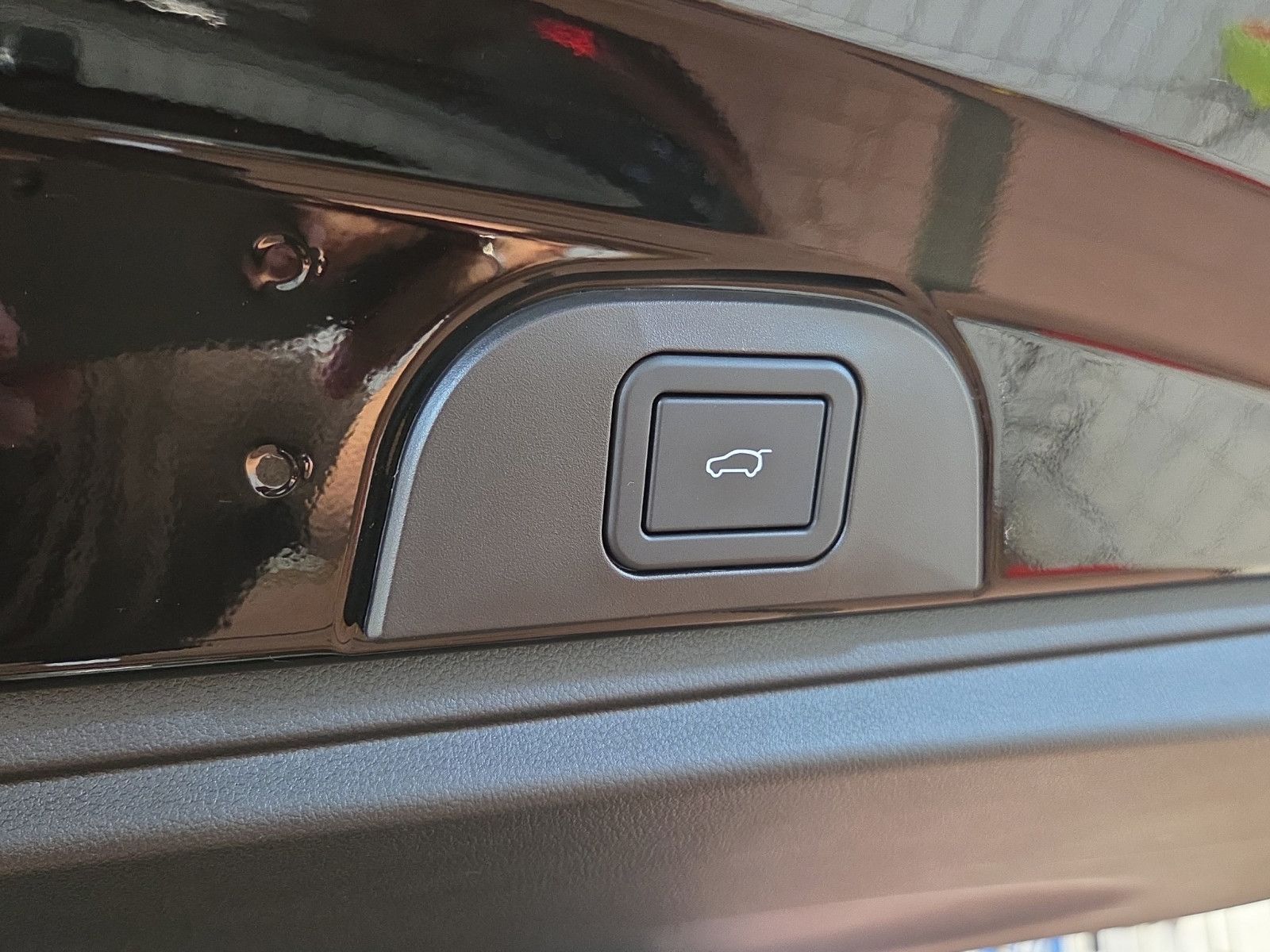 Fahrzeugabbildung GWM ORA 03 - 63kWh 400 PRO+
