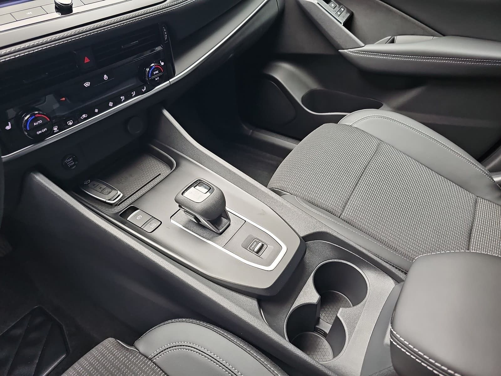 Fahrzeugabbildung Nissan QASHQAI 1.3 DIG-T MHEV Xtronic N-CONNECTA