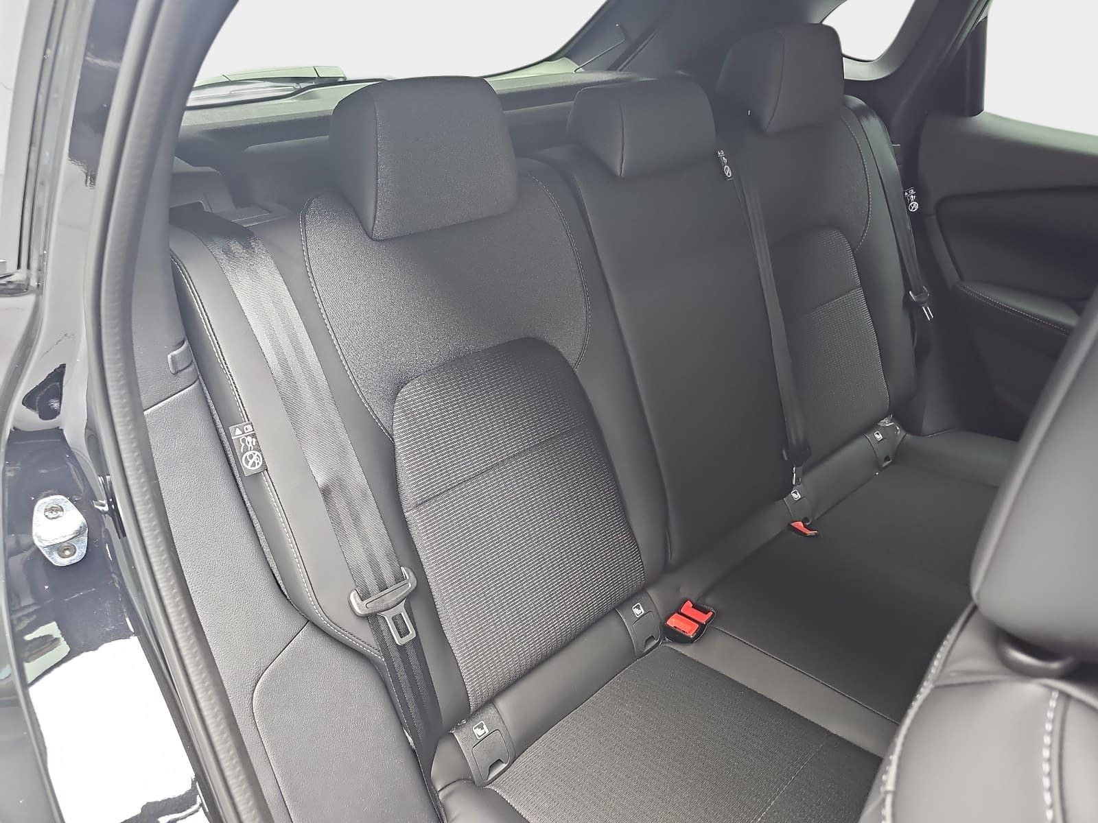 Fahrzeugabbildung Nissan QASHQAI 1.3 DIG-T MHEV Xtronic N-CONNECTA